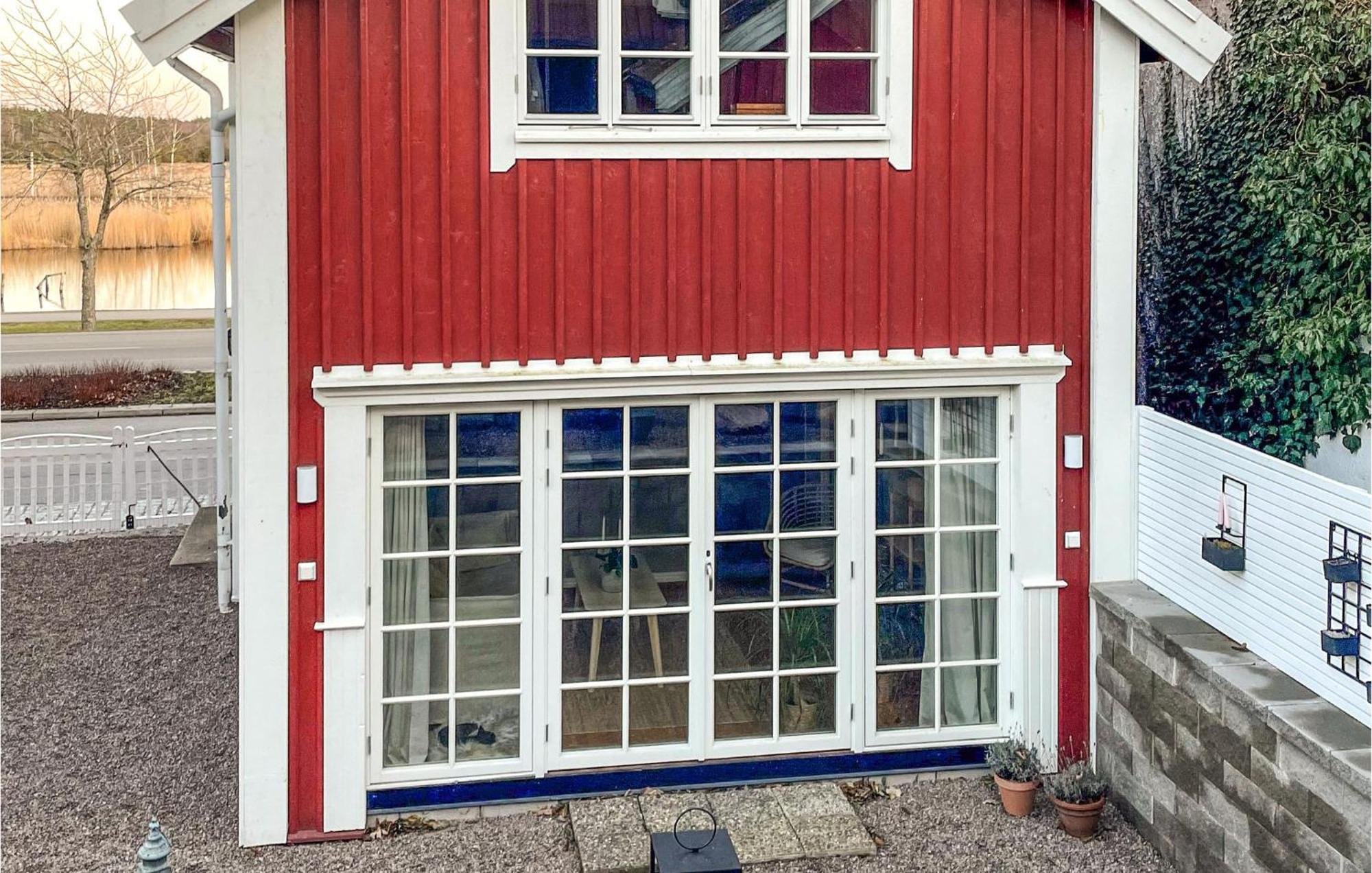 1 Bedroom Lovely Home In Moensteras Buitenkant foto